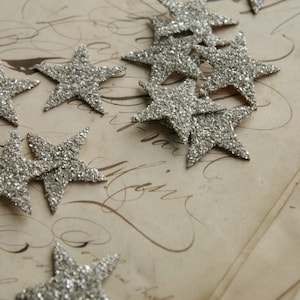 TWELVE Glass Glitter Stars S I L V E R